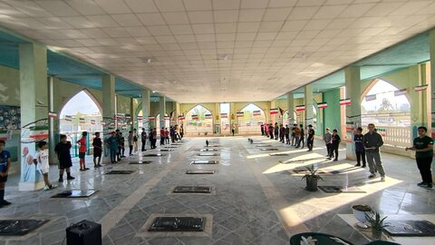 تصاویر/ مراسم غبارروبی قبور مطهر شهدا اهرم بمناسبت هفته تربیت بدنی و ورزش