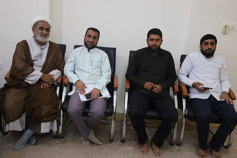 تصاویر/ نشست معاونین مرکز مدیریت استان هرمزگان با مدیر جدید مدرسه علمیه میناب