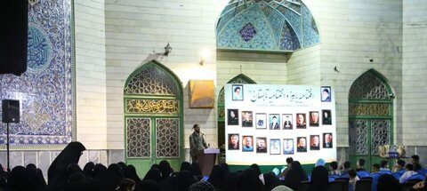 تصاویر/ مراسم اختتامیه جشنواره قرآنی فرهنگی «فصل رویش» در مسجد ولیعصر(عج)