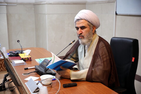 تصاویر/دیدار جمعی از میهمانان خارجی کنگره آیت الله میرزای نائینی با معاونین آموزش و تهزیب