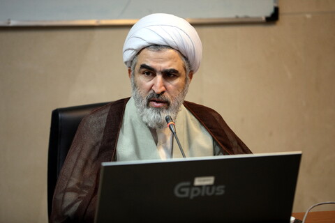 تصاویر/دیدار جمعی از میهمانان خارجی کنگره آیت الله میرزای نائینی با معاونین آموزش و تهزیب