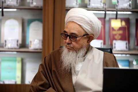 تصاویر/دیدار جمعی از میهمانان خارجی کنگره آیت الله میرزای نائینی با معاونین آموزش و تهزیب