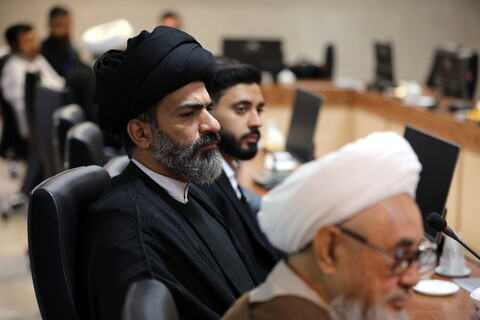 تصاویر/دیدار جمعی از میهمانان خارجی کنگره آیت الله میرزای نائینی با معاونین آموزش و تهزیب