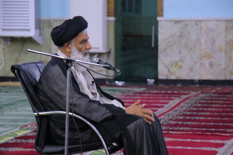 تصاویر/درس اخلاق به کلام نماینده ولی فقیه در خوزستان در مدرسه علمیه امام خمینی(ره) شهرستان اهواز برگزار شد