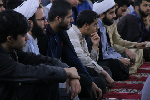 تصاویر/درس اخلاق به کلام نماینده ولی فقیه در خوزستان در مدرسه علمیه امام خمینی(ره) شهرستان اهواز برگزار شد