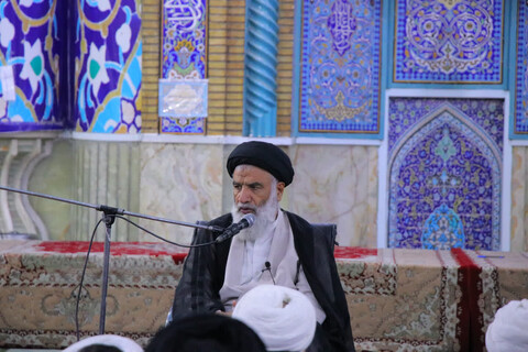 تصاویر/درس اخلاق به کلام نماینده ولی فقیه در خوزستان در مدرسه علمیه امام خمینی(ره) شهرستان اهواز برگزار شد