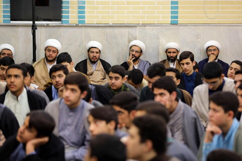 تصاویر حضور آیت الله مروی در مدرسه علمیه جهانگیرخان قم