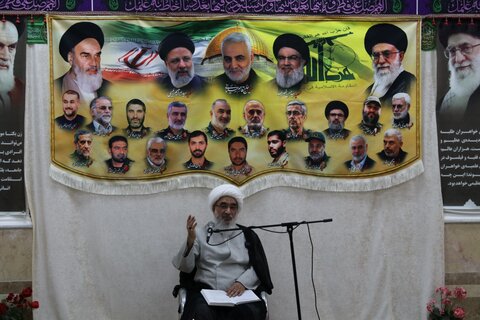 تصاویر/ جلسه درس اخلاق در مدرسه علمیه معصومیه (س) بوشهر