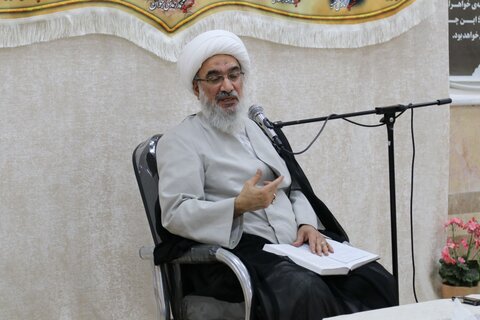 تصاویر/ جلسه درس اخلاق در مدرسه علمیه معصومیه (س) بوشهر