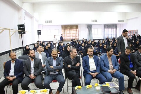 تصاویر/ آیین طرح «قاضی در مدرسه» به‌صورت متمرکز استانی در سمنان