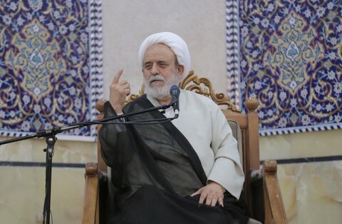 خدا اور قیامت پر ایمان، گناہوں سے محفوظ رکھنے والی دو باطنی قوتیں ہیں