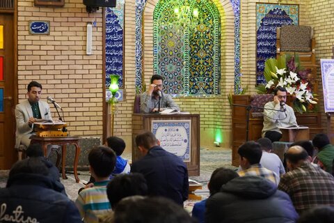 تصاویر/ دوره آموزش حفظ قرآن در مسجد گیاهی