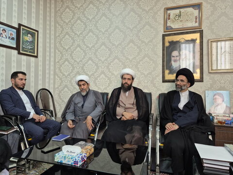 تصاویر/ نشست سرگروه‌های جهادی حوزوی مستقل کاشان با امام جمعه