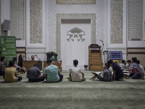 تصاویر/ مراسم اختتامیه دوره قرآنی «شهید حاجی حسن کارگر» در مسجد الزهرا(س)