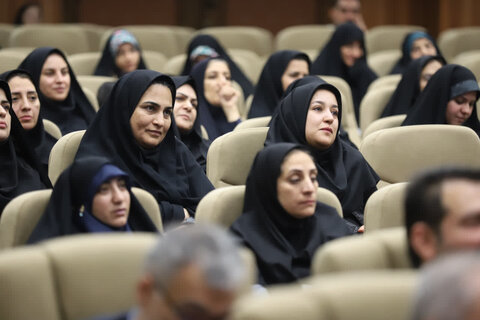 تصاویر/ برگزاری سومین رویداد جایزه جوانی جمعیت در یزد