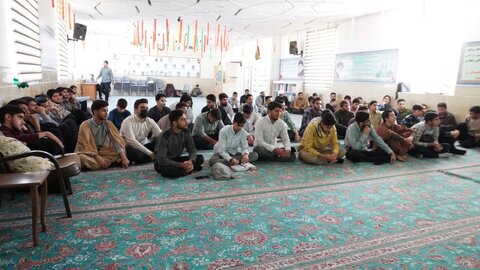 تصاویر/ برگزاری جلسه اخلاقی در مدرسه علمیه اردکان