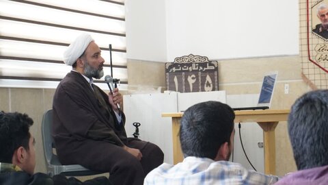 تصاویر/ برگزاری جلسه اخلاقی در مدرسه علمیه اردکان