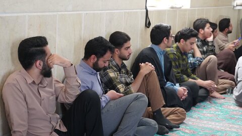 تصاویر/ برگزاری جلسه اخلاقی در مدرسه علمیه اردکان