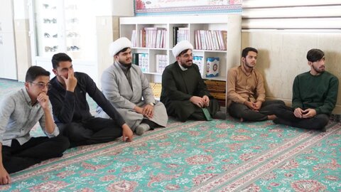 تصاویر/ برگزاری جلسه اخلاقی در مدرسه علمیه اردکان