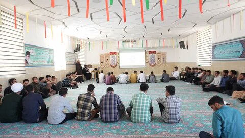 تصاویر/ برگزاری جلسه اخلاقی در مدرسه علمیه اردکان