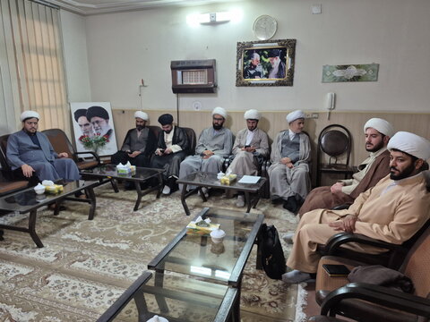 تصاویر/ نشست سرگروه‌های جهادی مدارس علمیه کاشان با مدیر گروه‌‌های جهادی حوزه علمیه کشور