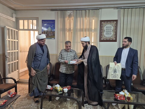 تصاویر/ نشست سرگروه‌های جهادی مدارس علمیه کاشان با مدیر گروه‌‌های جهادی حوزه علمیه کشور