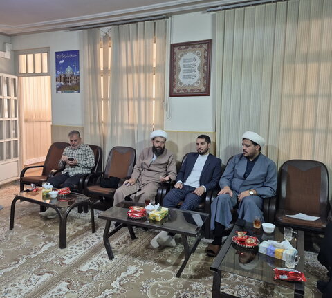 تصاویر/ نشست سرگروه‌های جهادی مدارس علمیه کاشان با مدیر گروه‌‌های جهادی حوزه علمیه کشور