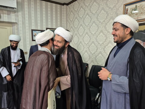 تصاویر/ اعطای احکام مجوز فعالیت جهادگران حوزوی سرگروه‌های جهادی وابسته به مدارس علمیه کاشان
