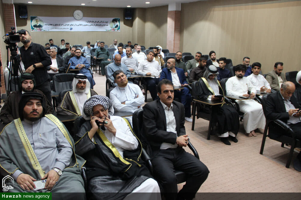 نشست آموزشی شاعران با موضوع «شعر و صیانت از عقیده» برگزار شد