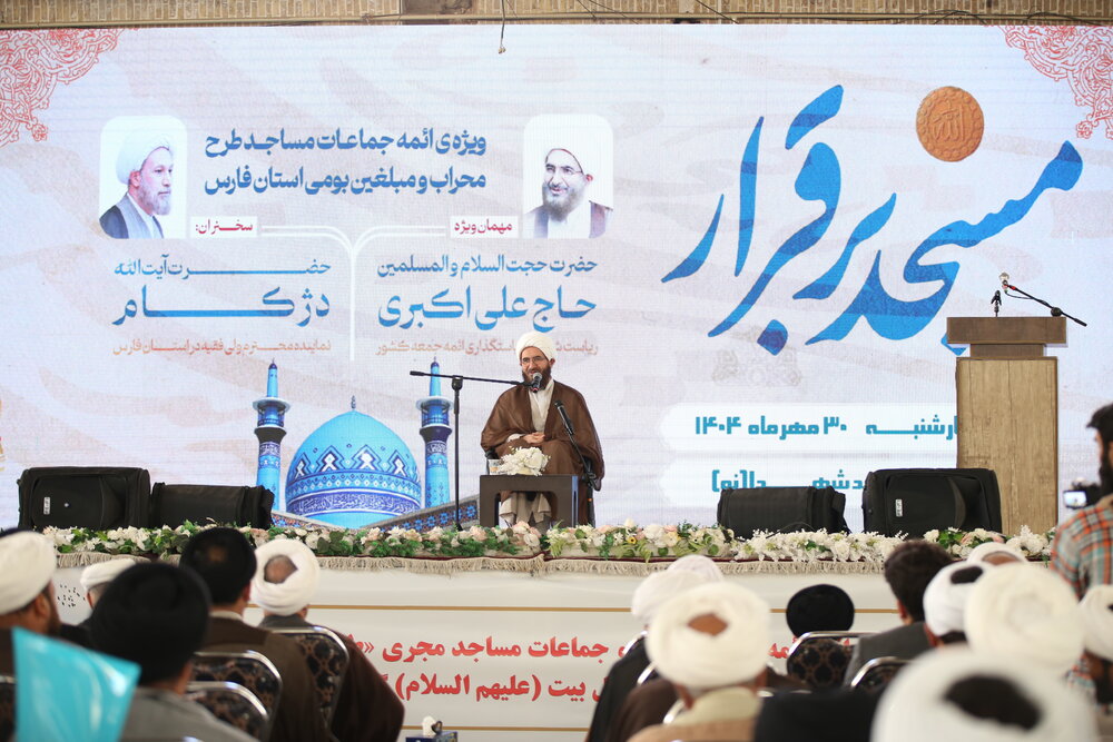 بازگشت به مسجد، بازگشت به هویت ایمانی و تمدن اسلامی است