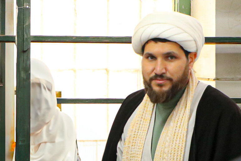 اجرای طرح‌های عمرانی و اقتصادی در مدرسه علمیه علی‌بن‌ابی‌طالب(ع) ملایر