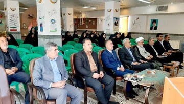 تصاویر/ نشست هم اندیشی طلاب خواهر شهرستان شاهین دژ با نماینده مردم این شهرستان در مجلس