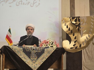 طلاب مرزبان حماسه جاوید در برابر هجمه‌های فرهنگی باشند