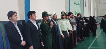 تصاویر/ اعزام ۳۲۰ نفر از دانش‌آموزان‌ دختر مدارس الیگودرز به اردوی راهیان نور