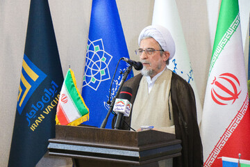 آیت الله مصباح یزدی(ره) وقتی در فیضیه بودند روزی ۱۶ ساعت کار علمی می کردند