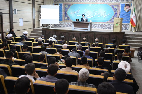 تصاویر/  سلسله نشست های شرح و تفسیر نهج البلاغه در ارومیه