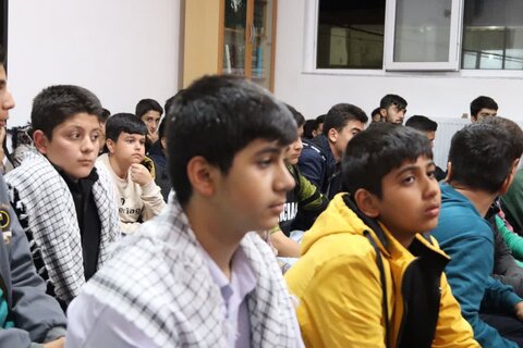 تصاویر/ مراسم هیئت هفتگی جوانان و نوجوانان انصارالمهدی شاهین دژ