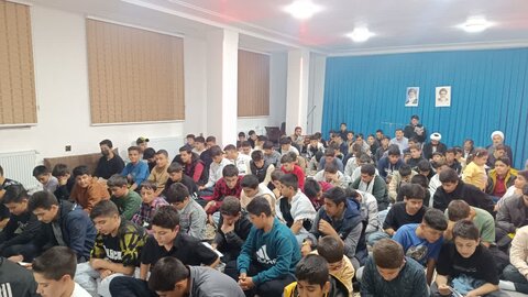 تصاویر/ مراسم هیئت هفتگی جوانان و نوجوانان انصارالمهدی شاهین دژ