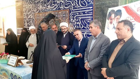 تصاویر/ نشست هم اندیشی طلاب خواهر شهرستان شاهین دژ با نماینده مردم این شهرستان در مجلس