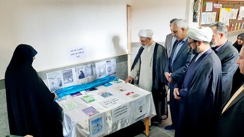 تصاویر/ نشست هم اندیشی طلاب خواهر شهرستان شاهین دژ با نماینده مردم این شهرستان در مجلس