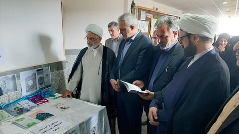 تصاویر/ نشست هم اندیشی طلاب خواهر شهرستان شاهین دژ با نماینده مردم این شهرستان در مجلس