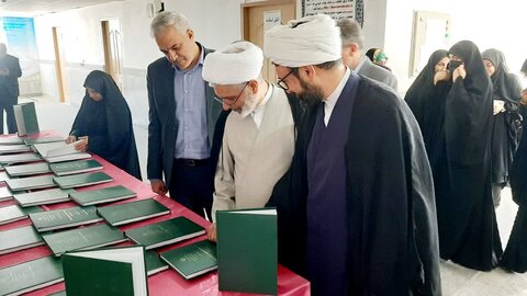 تصاویر/ نشست هم اندیشی طلاب خواهر شهرستان شاهین دژ با نماینده مردم این شهرستان در مجلس