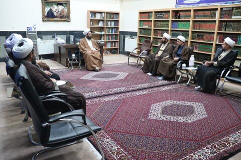 تصاویر/ جلسه هفتگی شورای تهذیب مدرسه علمیه امام خامنه ای ارومیه