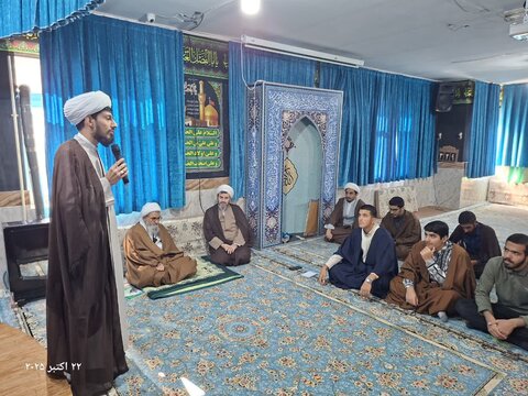 تصاویر/ درس اخلاق طلاب مدرسه علمیه امام خمینی (ره) ماکو