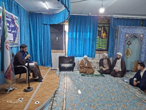 تصاویر/ درس اخلاق طلاب مدرسه علمیه امام خمینی (ره) ماکو