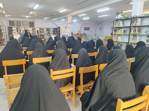 تصاویر/ نشست‌های تخصصی در مدرسه علمیه تخصصی فاطمیه کرمان