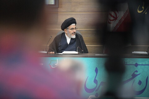 تصاویر/ نشست رئیس جمهور با فرهیختگان و فعالان اجتماعی و فرهنگی آذربایجان غربی