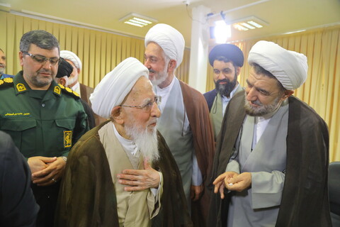 تصاویر / دیدار اعضای ستاد برگزاری مراسم بزرگداشت روحانیون رزمنده و ایثارگر استان مازندران با آیت‌الله‌العظمی جوادی آملی