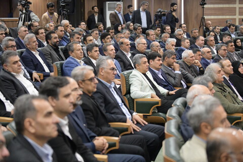 تصاویر/ نشست رئیس جمهور با فعالین اقتصادی آذربایجان غربی