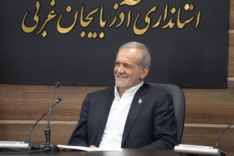 تصاویر/  نشست نهضت توسعه عدالت آموزشی با مشارکت مردم در آذربایجان‌غربی با حضور رئیس جمهور